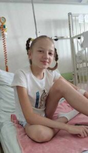 girl with diabetes